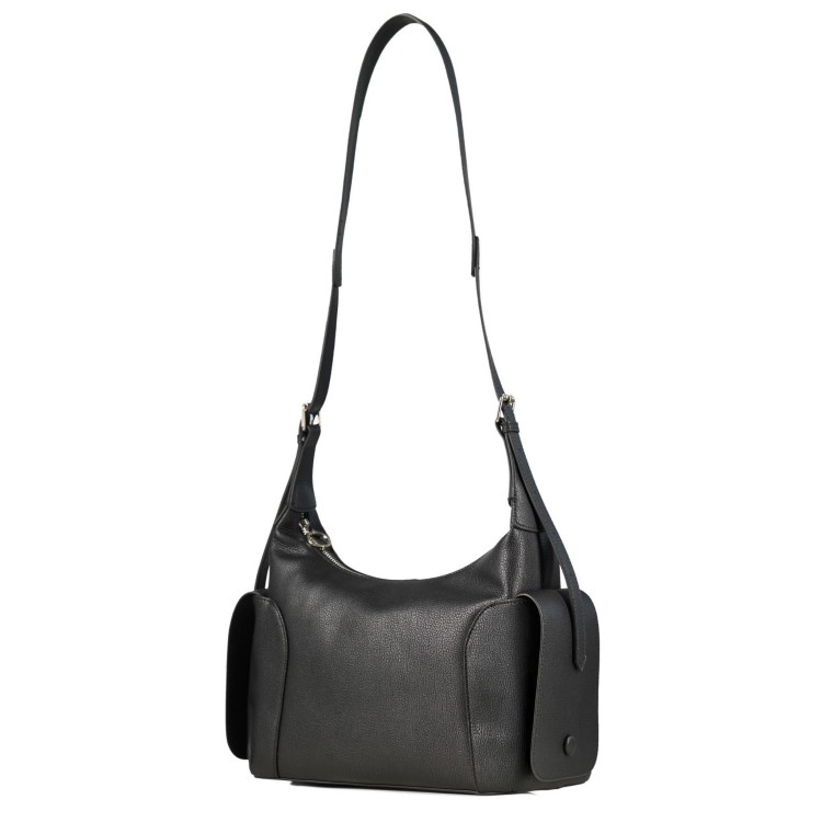 Elegancka czarna torebka damska wykonana z naturalnej skóry. Klasyczny fason typu shoulder bag z regulowanym paskiem do noszenia na ramieniu.