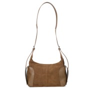 Brązowa zamszowa torebka damska typu shoulder bag. Naturalna skóra, boczne kieszenie na magnes, kieszeń na telefon i kieszeń na suwak. Elegancka i praktyczna.